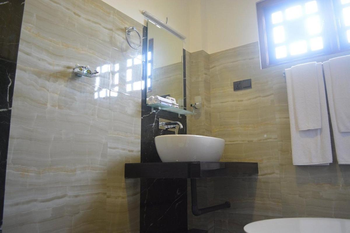 Hotel Golden Ray Dambulla Bagian luar foto