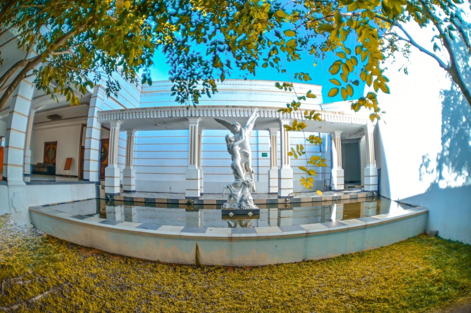 Hotel Golden Ray Dambulla Bagian luar foto
