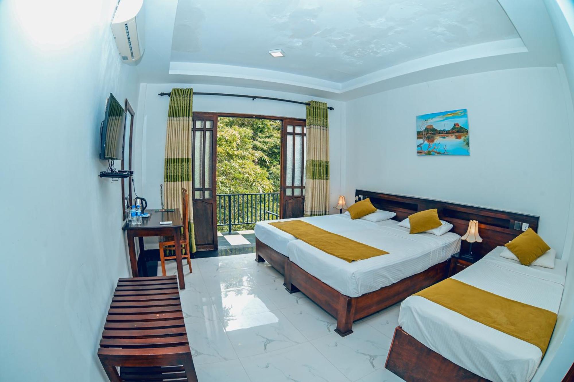 Hotel Golden Ray Dambulla Bagian luar foto