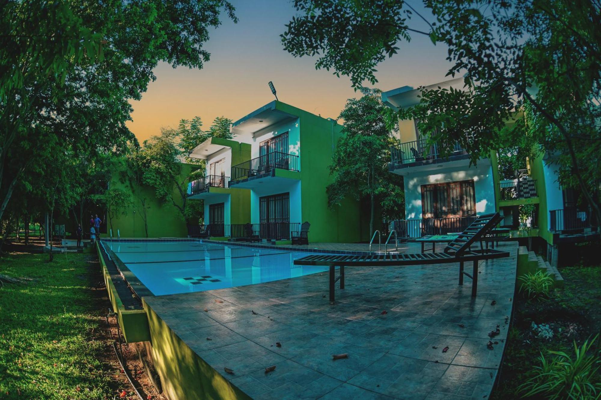 Hotel Golden Ray Dambulla Bagian luar foto